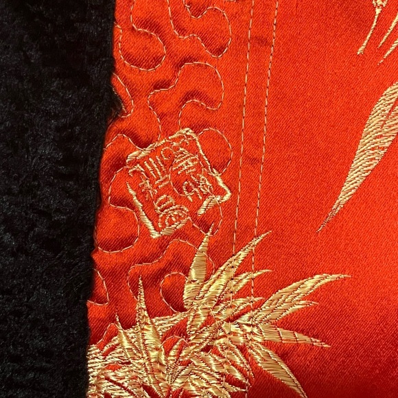 Vintage Chinese Silk Jacket Brocade Trimmed & Lined in lambs wool, size small - Picture 6 of 7